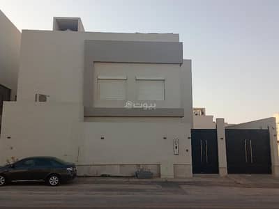 7 Bedroom Villa for Sale in West Riyadh, Riyadh - Villa for sale in the Golden Square (Al-Mahdiyah neighborhood)