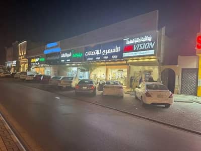 Exhibition Building for Rent in East Riyadh, Riyadh - Shop for rent on Hassan ibn Hussain ibn Ali Street, Qurtuba District, Riyadh City, Riyadh Region