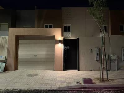 4 Bedroom Villa for Rent in North Riyadh, Riyadh - Villa for rent on Salman bin Malik Street, King Khalid International Airport neighborhood, Riyadh City, Riyadh Region
