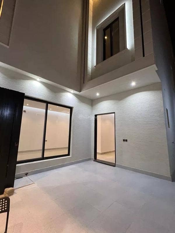 House for sale on Sultan Qaboos bin Said Street, Al-Mu'ayzilah District, Riyadh City, Riyadh Region