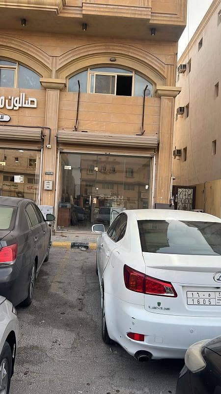 محل تجاري مع ميزان – حي طيبة – شارع 50