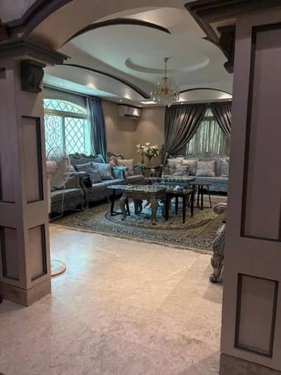 5 Bedroom Villa for Sale in North Riyadh, Riyadh - Villa for sale on Al-Sud Street, Al-Ghadeer neighborhood, Riyadh city, Riyadh region