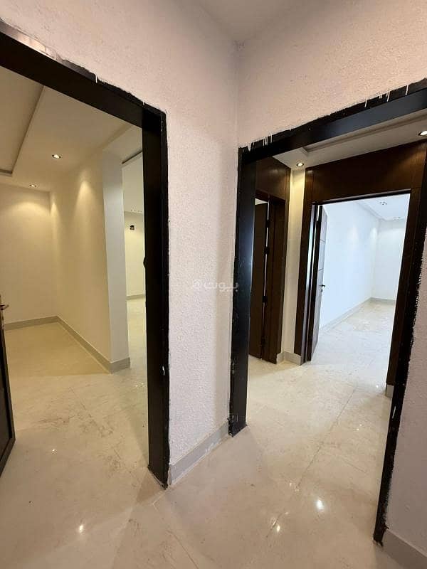 Apartment for sale with a private entrance in Al Rimal neighborhood