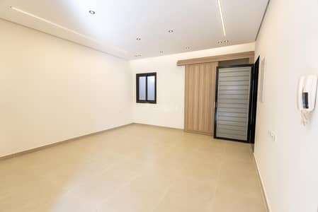 4 Bedroom Floor for Sale in East Riyadh, Riyadh - 4 Bedroom House For Sale in Al Nadhwa, Riyadh