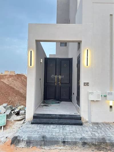 شقة 3 غرف نوم للبيع في شرق الرياض، الرياض - للبيع شقه مع سطح بحي المعيزليه موقع ممتاز بالقرب من طريق خريص