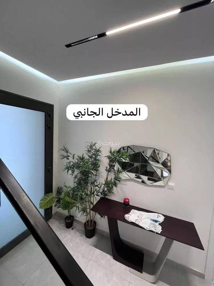 Villa in North Riyadh，King Khalid International Airport 4 bedrooms 80000 SAR - 87704013