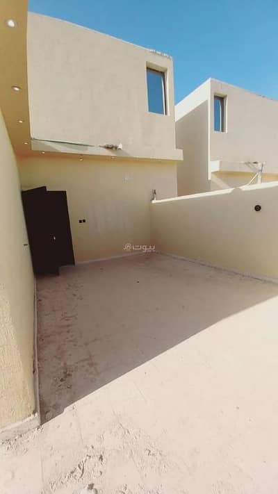 فلیٹ 4 غرف نوم للبيع في غرب الرياض، الرياض - دور للبيع في شارع حسن بن عبد الوهاب , حي طويق, مدينة الرياض, منطقة الرياض