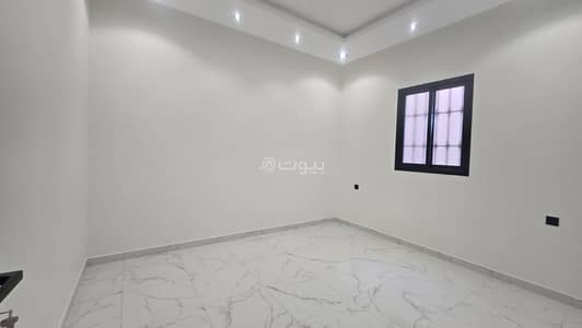 دور 3 غرف نوم للبيع في جنوب الرياض، الرياض - بيت مكون من 5 غرف للبيع في العزيزية، الرياض
