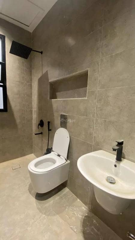 House for sale on Hassan Sultan Al-Omrawi Street, Tuwaiq neighborhood, Riyadh City, Riyadh Region