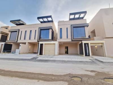 3 Bedroom Floor for Sale in South Riyadh, Riyadh - House for sale on Imam Muslim Street, Badr Neighborhood, Riyadh City, Riyadh Region