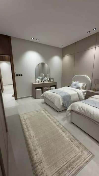 4 Bedroom Floor for Sale in South Riyadh, Riyadh - House for sale on Hussein bin Sadiq Dahlan Street, Okaaz Neighborhood, Riyadh City, Riyadh Region