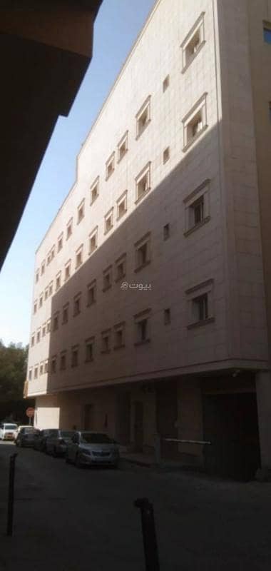 عمارة سكنية  للبيع في وسط الرياض، الرياض - عمارة للبيع في شارع عمر المختار, حي العمل, مدينة الرياض, منطقة الرياض