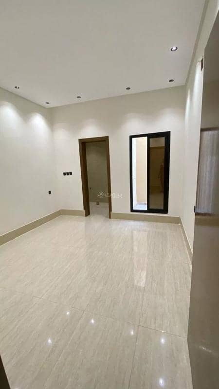 A house for sale on Omar bin Ali Al-Jaadi Street, Tuwaik neighborhood, Riyadh City, Riyadh Region