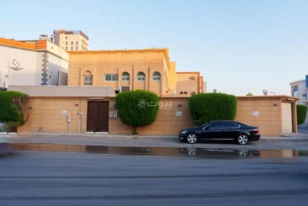 7 Bedroom Villa for Sale in North Riyadh, Riyadh - Villa in Al-Aqiq neighborhood for sale, Riyadh