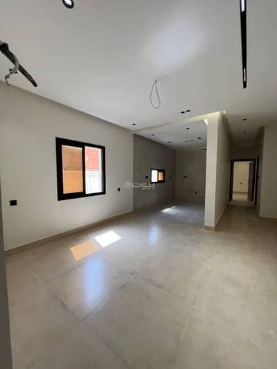 4 Bedroom Flat for Sale in North Jeddah, Jeddah - Rooftop annex for sale, 4 rooms with a terrace at a bargain price.