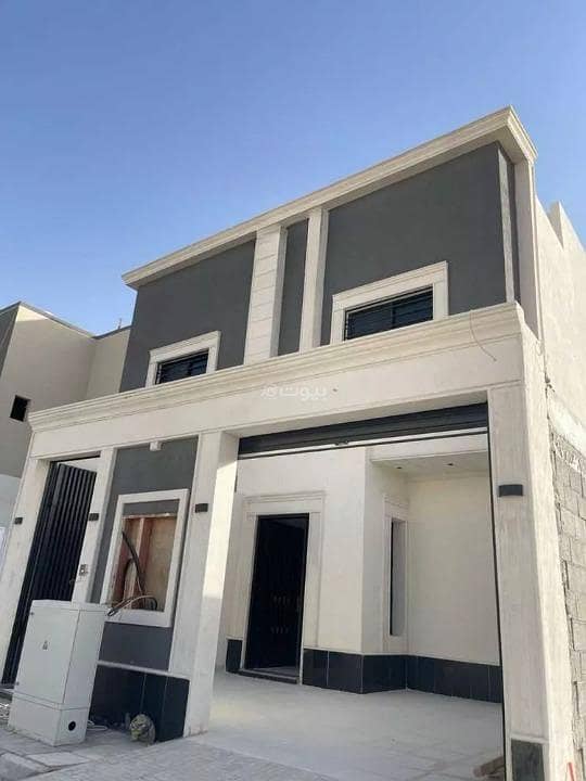 Floor for Sale in Al Bayan Neighborhood, East Riyadh