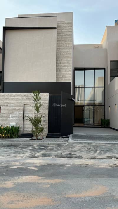 5 Bedroom Villa for Sale in North Riyadh, Riyadh - Villa consisting of 5 bedrooms for sale in Al-Nargis.