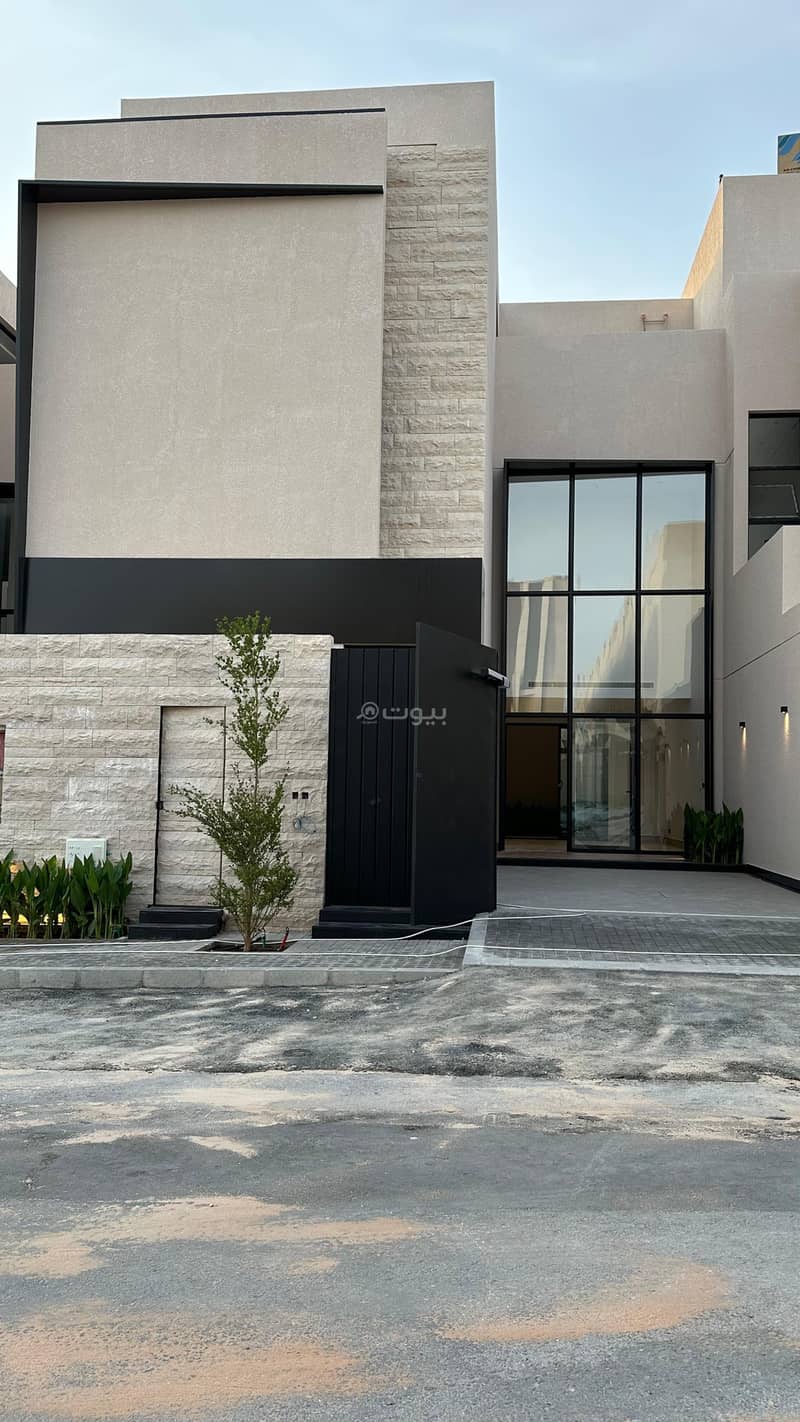 Villa consisting of 5 bedrooms for sale in Al-Nargis.