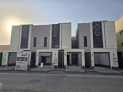 دور 3 غرف نوم للبيع في شرق الرياض، الرياض - تاون هاوس ارضي للبيع بحي الجنادريه وجهه جنوبيه شارع ٢٠م