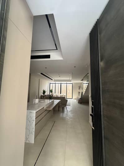 3 Bedroom Flat for Rent in North Riyadh, Riyadh - Apartment in North Riyadh，Al Arid 3 bedrooms 130000 SAR - 87700763