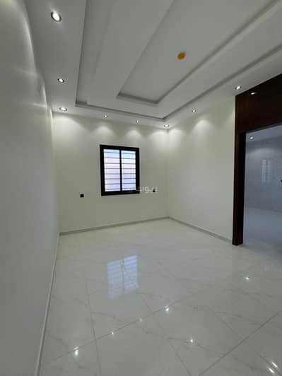 4 Bedroom Flat for Sale in South Riyadh, Riyadh - Luxury apartment for sale in a vibrant location close to public services, 123 square meters.