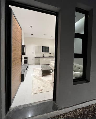 5 Bedroom Floor for Sale in East Riyadh, Riyadh - Investment opportunity for sale in Al-Munseeh neighborhood with a return of 127,000.