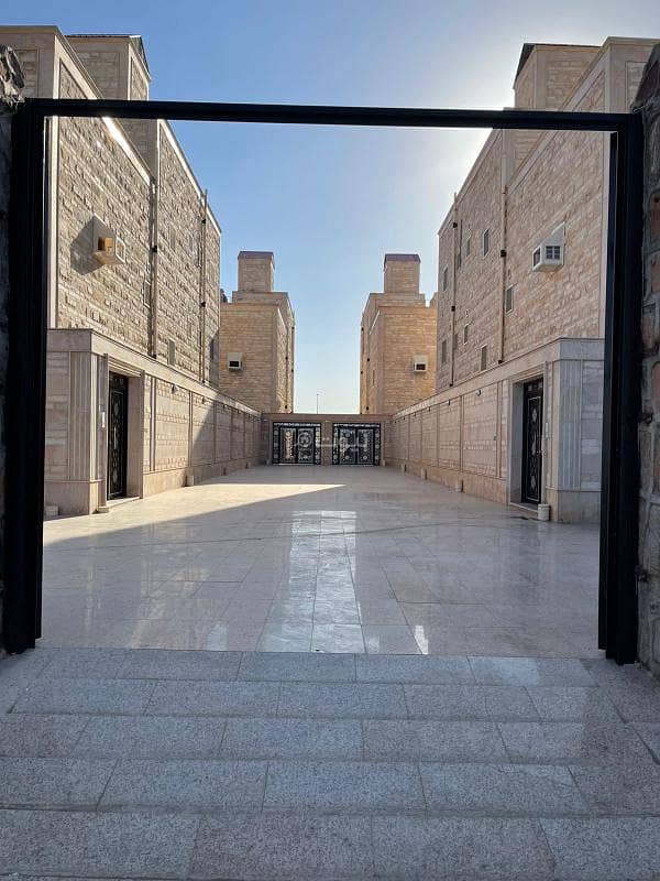 للبيع مجموعة من 4 فلل في المدينة المنورة - حي الغابة للبيع مجموعة من 4 فلل في المدينة المنورة - حي الغابة
