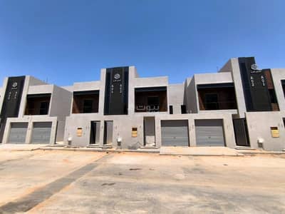 4 Bedroom Villa for Sale in East Riyadh, Riyadh - Villa with stairs and apartment for sale in Al-Munsiyah neighborhood