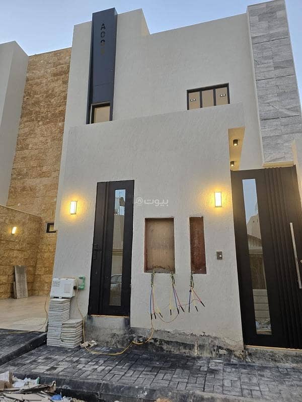 An upper floor for sale in the Gulf