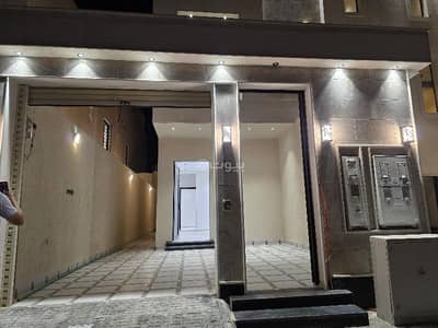 3 Bedroom Floor for Sale in East Riyadh, Riyadh - For sale: a townhouse in Riyadh, Al-Rimal neighborhood.