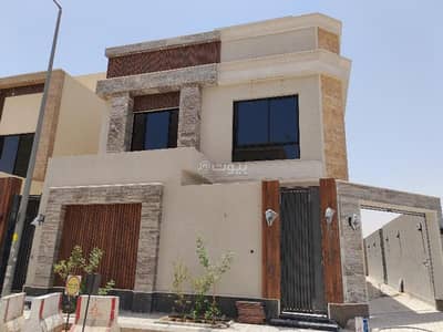 5 Bedroom Villa for Sale in East Riyadh, Riyadh - A villa with an internal staircase and an apartment in the Al-Rimal neighborhood, enjoying an excellent location near all services and main roads.