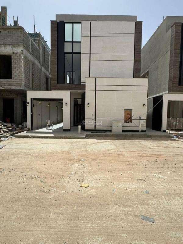 فيلا للبيع في حي الندوة، شرق الرياض