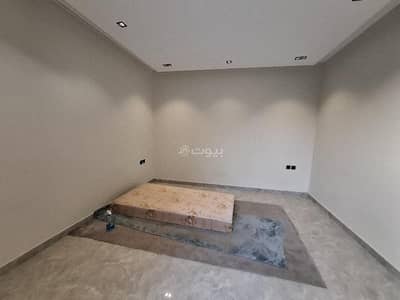4 Bedroom Floor for Sale in East Riyadh, Riyadh - 4 bedroom residential floor for sale in Al-Mu'ayzilah