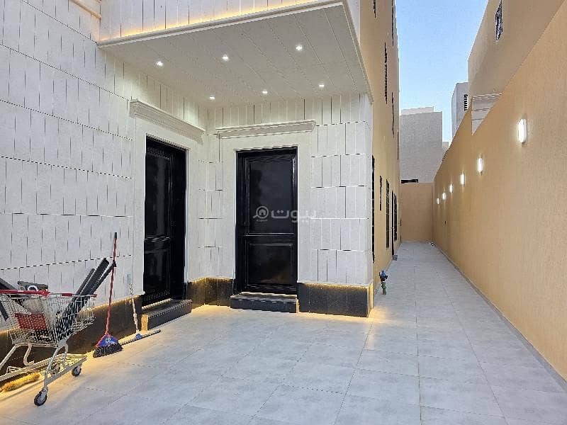 Ground floor for sale in Al Bayan neighborhood
