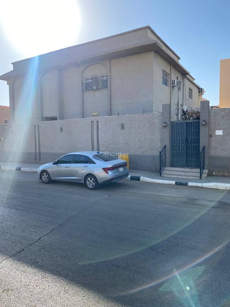فيلا وأرض للبيع في حي المطار، الرس فيلا وأرض للبيع في حي المطار، الرس