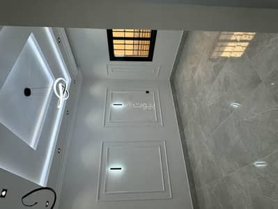 10 Bedroom Floor for Sale in East Riyadh, Riyadh - Floor in East Riyadh，Al Nadwa District 10 bedrooms 850000 SAR - 87748735