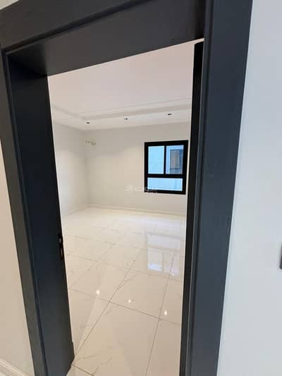 5 Bedroom Apartment for Sale in North Jeddah, Jeddah - 5-room annex on Al-Sittin Street