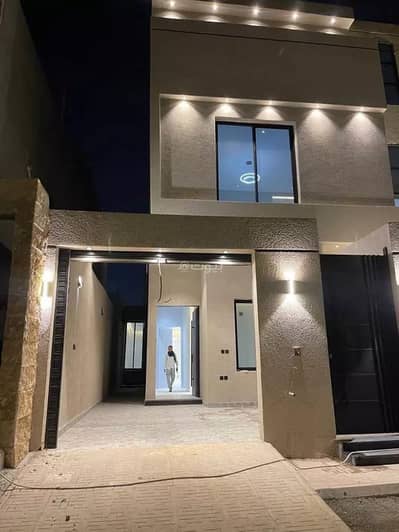 دور 4 غرف نوم للبيع في شرق الرياض، الرياض - دور للبيع في الجنادرية، الرياض