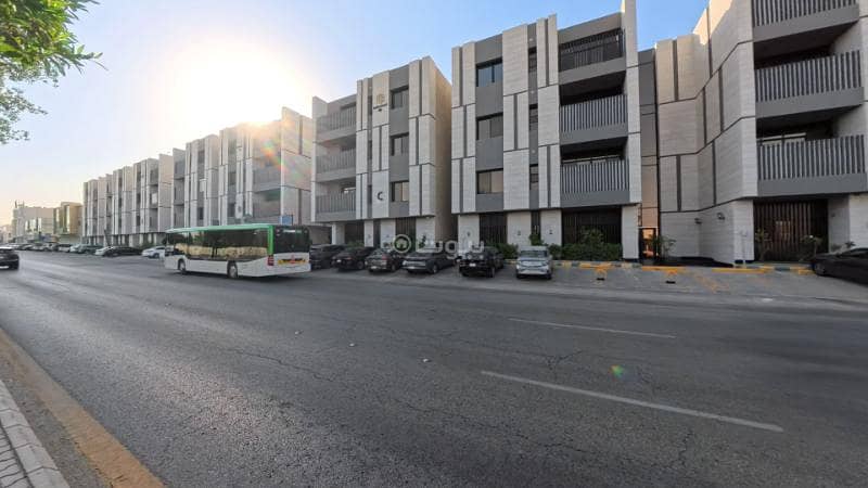 Unfurnished Apartment with spacious rooftop - Al Rawdah district