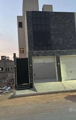 2 Bedroom Flat for Sale in East Riyadh, Riyadh - Apartment For Sale in Al Janadriyah, East Riyadh