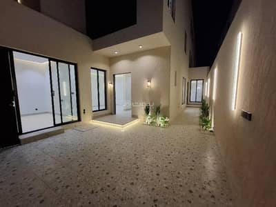 دور 5 غرف نوم للبيع في شرق الرياض، الرياض - خمس غرف نوم دور سكني للبيع في الجنادرية