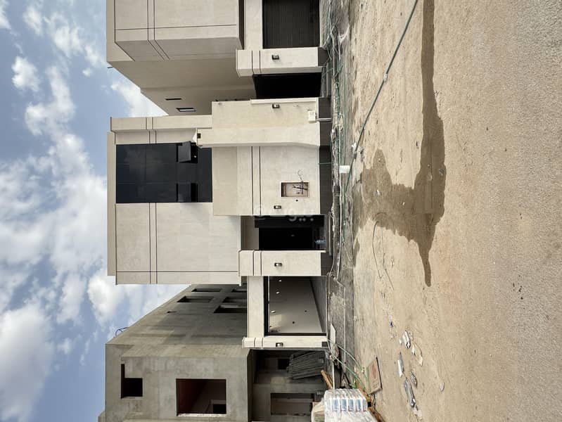 For sale: Villa with internal stairs, excellent location in Al-Rimal district, Al-Babtain, area 312 sqm, 20m street.