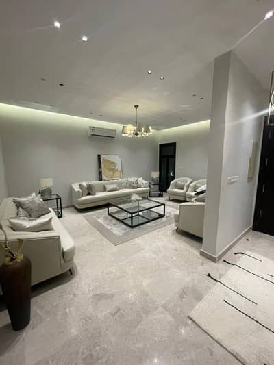 5 Bedroom Villa for Sale in North Jeddah, Jeddah - Emerald Villa for sale with luxury furniture