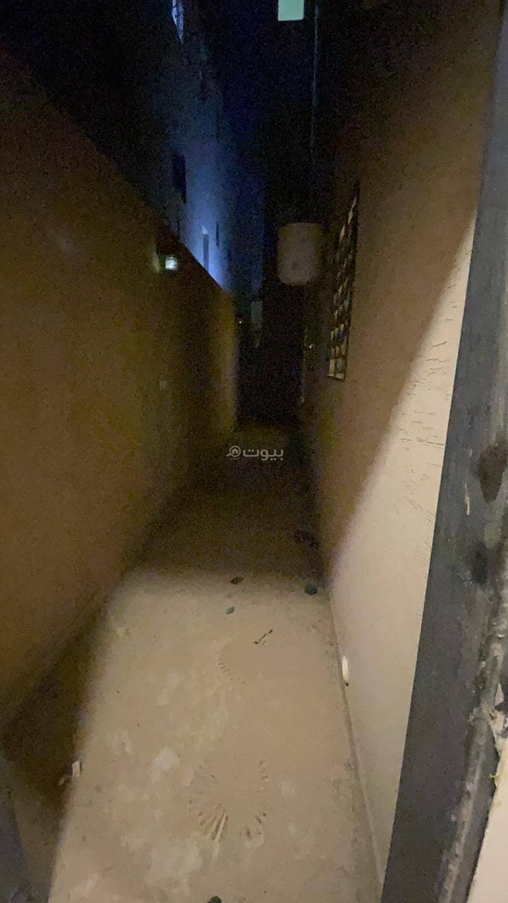 32 