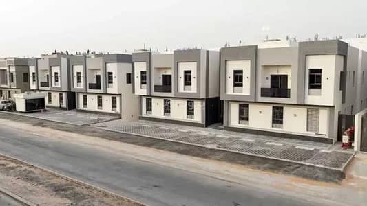 4 Bedroom Flat for Sale in East Riyadh, Riyadh - 4 Bedroom Apartment For Sale in Al Qadisiyah, Riyadh