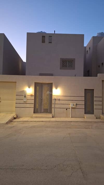 8 Bedroom Villa for Sale in East Riyadh, Riyadh - Villa For Sale in Al Janadriyah, Riyadh