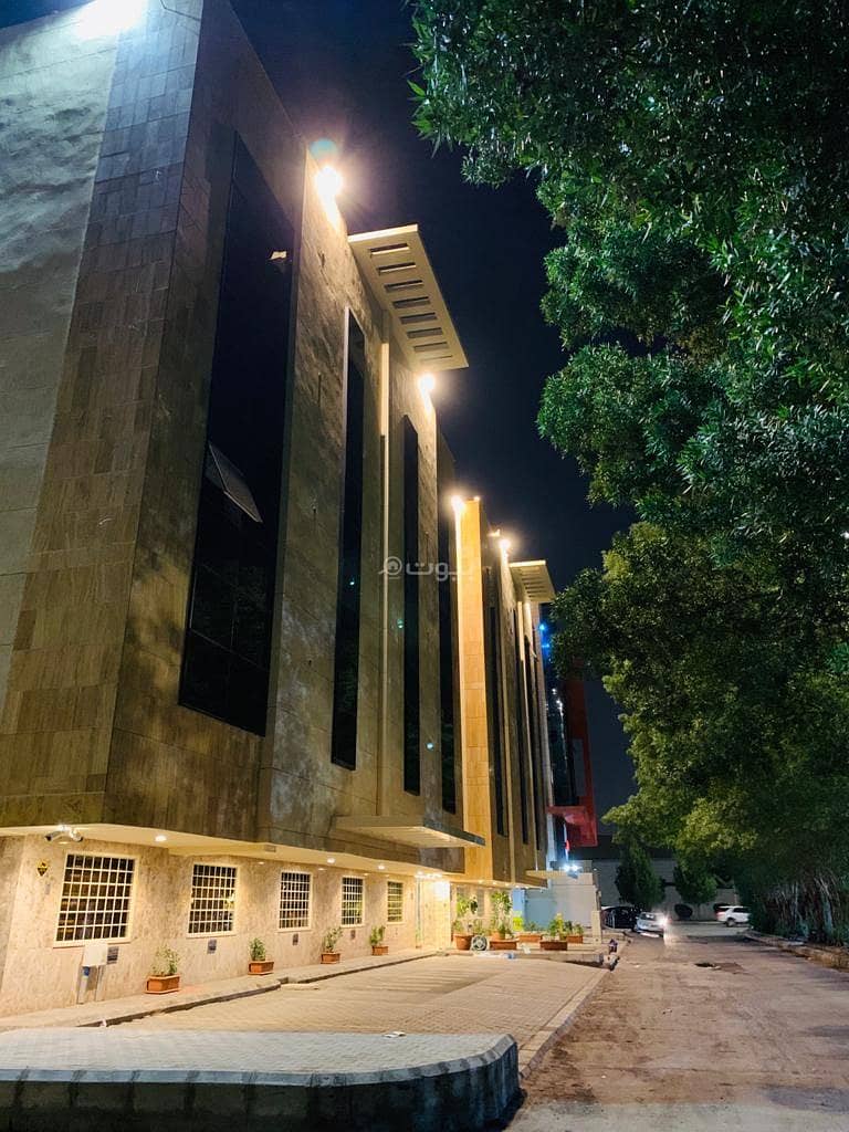 شقة مفروشة فاخرة للايجار الشهري جوار عزيز مول