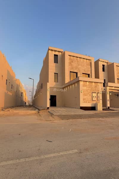 3 Bedroom Floor for Sale in East Riyadh, Riyadh - Floor in East Riyadh，Al Janadriyah 3 bedrooms 690000 SAR - 87752276