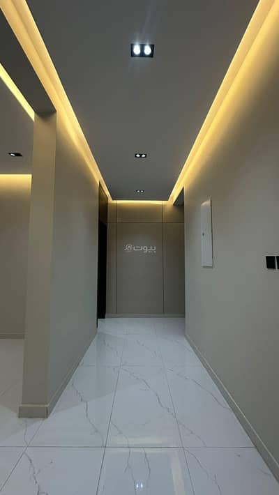 8 Bedroom Villa for Sale in East Riyadh, Riyadh - Villa in East Riyadh，Al Rimal 8 bedrooms 1250000 SAR - 87752366