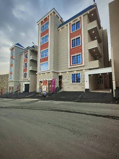 3 Bedroom Floor for Sale in Ar Rawabi, Abha - For sale: upper apartments with an area of 270 m² for 550,000 near Abha Airport.